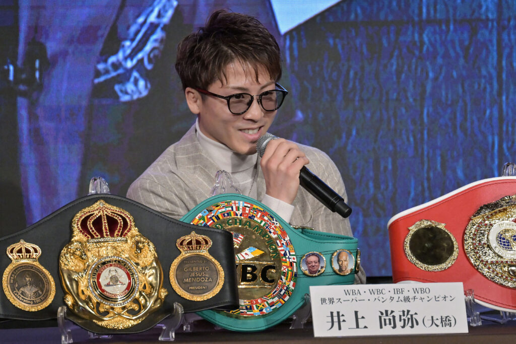 1月24日に東京で行われる無敗の井上とグッドマンの一戦は、12月のスパーリングでオーストラリア人挑戦者が左目の上を負傷したため、当初のクリスマスイブの予定からすでに延期されていた。(AFP) 