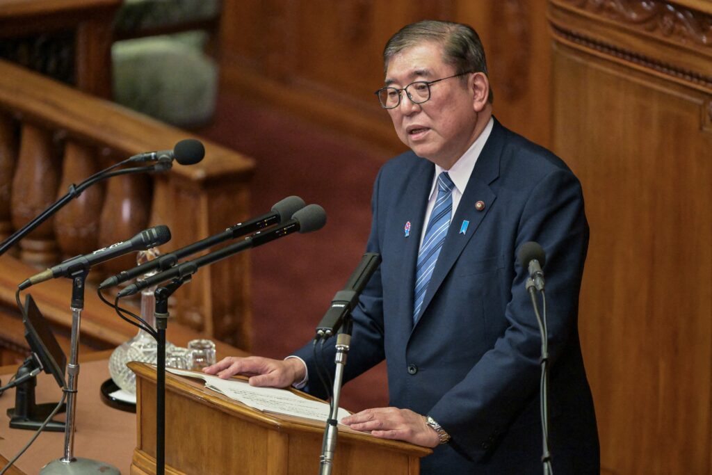 2025年1月24日、東京の衆議院で施政方針演説を行う石破茂首相。(AFP＝時事)
