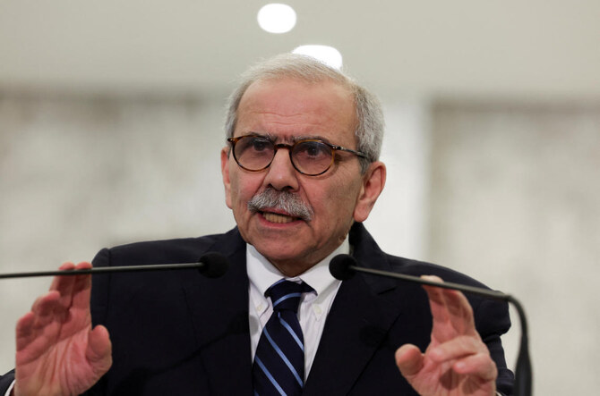 レバノンのナワフ・サラム首相は、レバノンのジョセフ・アウン大統領と会談した日に大統領官邸で演説した。(2025年1月14日、レバノン、バブダにて) (Reuters)