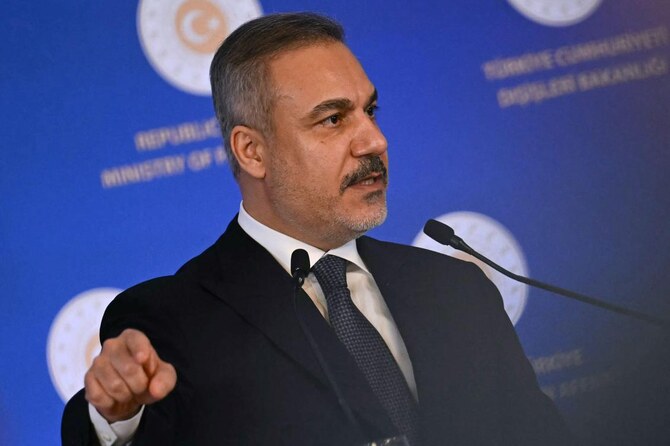 ハカン・フィダン外相は、トルコの唯一の目的は、強権者バシャール・アサドが失脚した後のシリアの「安定」を確保することだと主張している。（AFP）