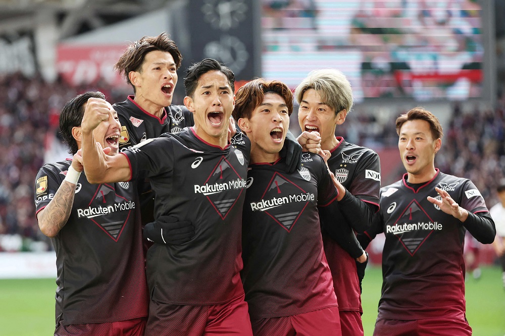 日本の王者、ヴィッセル神戸は火曜日、上海上港に4-0で勝利し、試合を残してベスト16進出を決めた。これにより、AFCチャンピオンズリーグのノックアウトステージ進出を決めた。(AFP/ファイル)