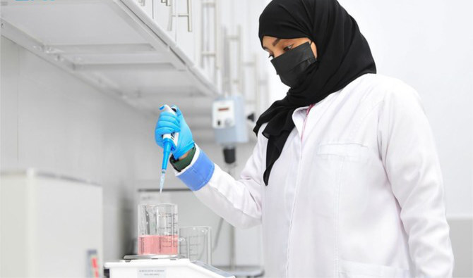 科学、技術、工学、数学の分野における女性の参加は、経済成長に不可欠である。 (SPA/File)
