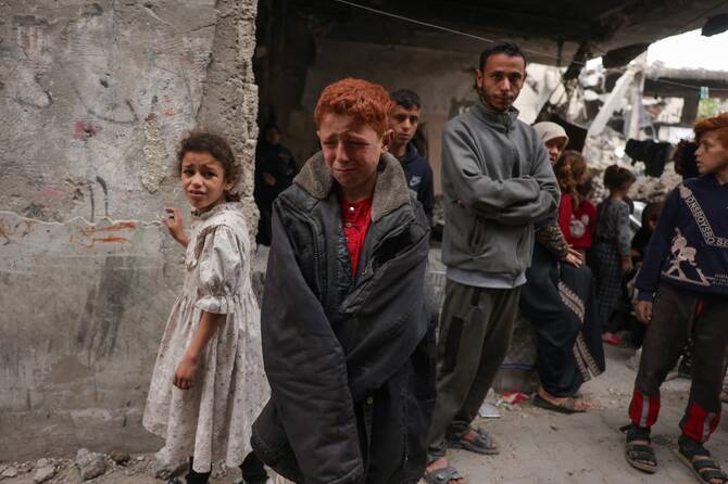 ハマス当局者によると、パレスチナ武装勢力はイスラエルとの間接的停戦協議を継続するため、代表団を湾岸アラブ諸国のカタールに派遣している。(AFP）。