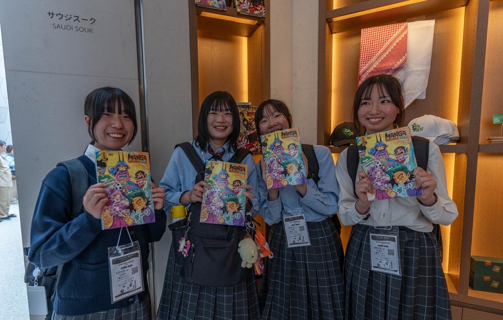 2025年大阪万博のサウジアラビア・パビリオンで、マンガ・アラビアがサウジアラビアの有名マンガ雑誌「マンガ・アラビア・キッズ」と「マンガ・アラビア・ユース」の日本版を独占販売し、文化的に大きなインパクトを与える。