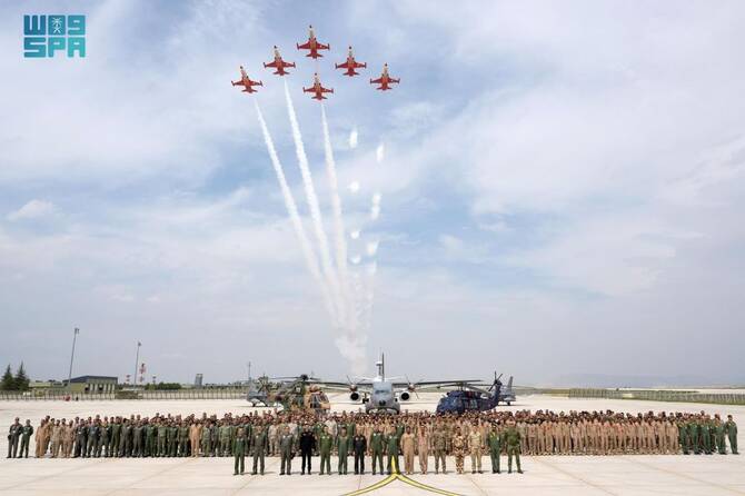 RSAFは、トルコのコンヤ空軍基地で行われた国際的な戦闘捜索救助演習「フェニックス・オブ・アナトリア」に、他国の部隊と共に参加した。(SPA)