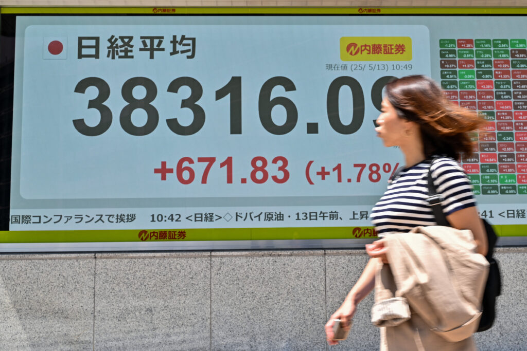 4月の米国からの輸入は11%以上減少し、輸入総額は2.2%減少した。(AFP通信)