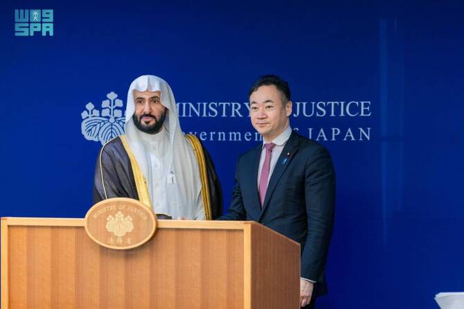 ワリド・アル・サマーニが鈴木啓介と会談した。(SPA)