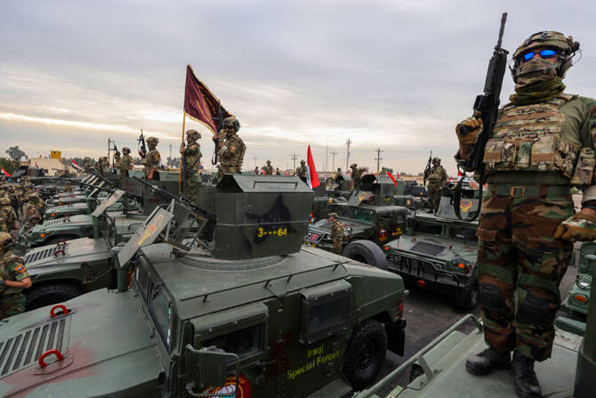 2025年1月6日、バグダッド北部のキャンプ・タジ軍事基地で陸軍記念日の祝賀行事に参加するイラク軍特殊部隊。(AFP/ファイル)