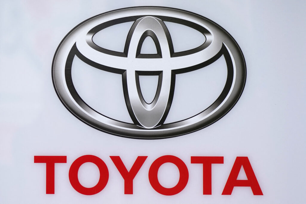 トヨタの広報担当、草加信氏は「今回の値上げは、定期的な価格見直しの一環だ」と述べている。(AFP)