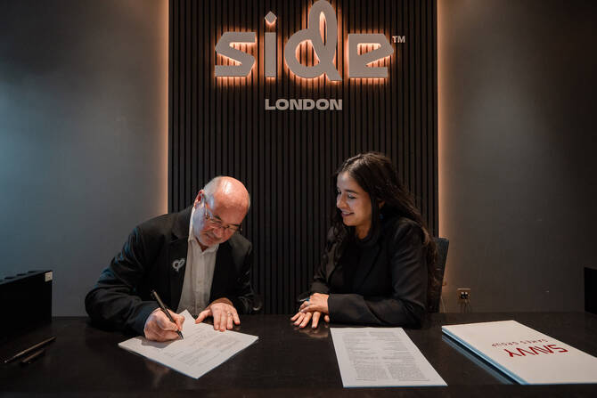 (左から右)Sideの最高財務責任者(CFO)であるデビッド・ドーランス氏、Savvyのシニアバイスプレジデント兼国際事業開発責任者であるニカ・ヌール博士。(提供)