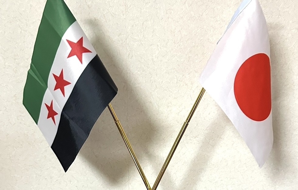 イスラエルのシリア領土への攻撃的な侵攻と、シリアの重要施設に対する継続的な空爆——最近では大統領宮殿と国防省に対する空爆——は、深刻な懸念を引き起こしている。 (ANJ)