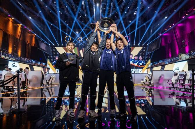 インドネシアの EVOS Esports は、安定したパフォーマンスとクラッチプレイで Free Fire トーナメントを制した。