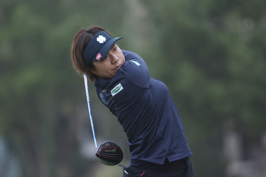 岡本はここ数ヶ月、背中の怪我に悩まされていたため、67 は特に印象的な結果だった。(AFP)