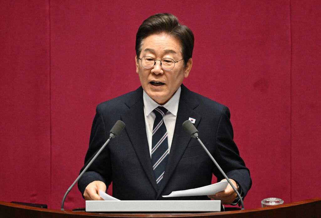 リベラルな民主党を持つ李大統領は、石破茂首相との首脳会談を今週に控え、木曜日に日本の読売新聞のインタビューに答えた。(AFP)