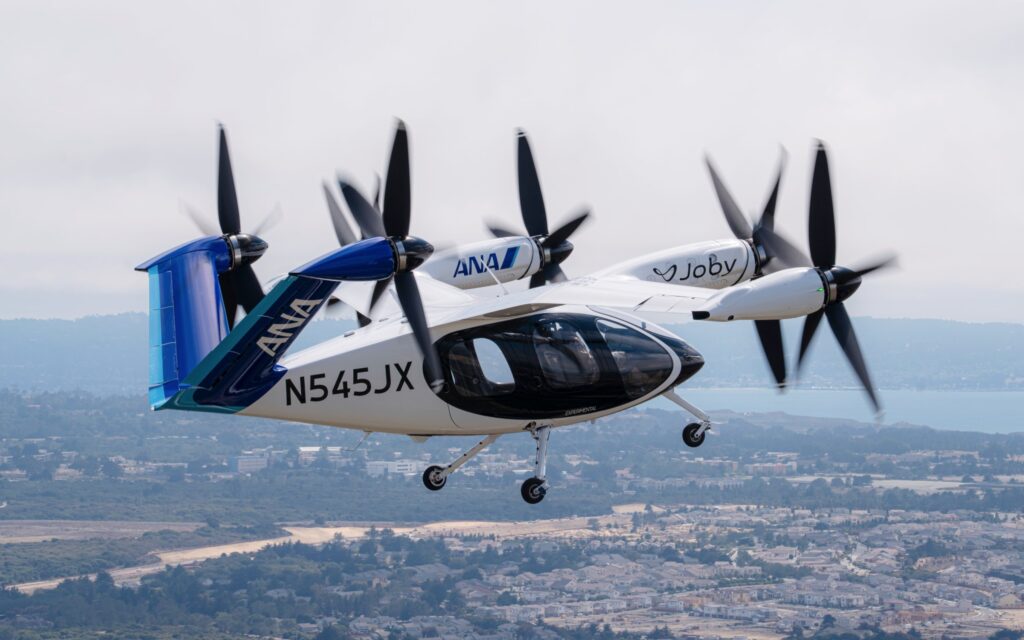 ANAとJobyは、10月に大阪万博で車両の公開飛行デモを行う予定だ。(Joby Aviation on X)