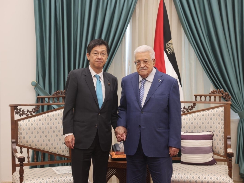 パレスチナを訪問中の松本壽外務大臣政務官が、パレスチナのマフムード・アッバース大統領とムスタファ首相を表敬訪問した。