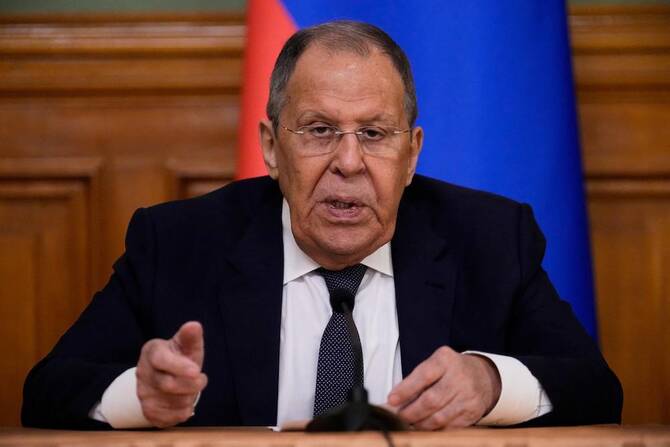 ロシアのラブロフ外相は、ウクライナ戦争を終結させるための和平交渉を「阻止」しようとしている西側諸国を非難した。(AFP)